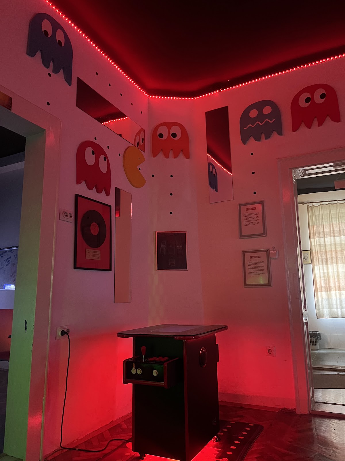 arkadni ormarići