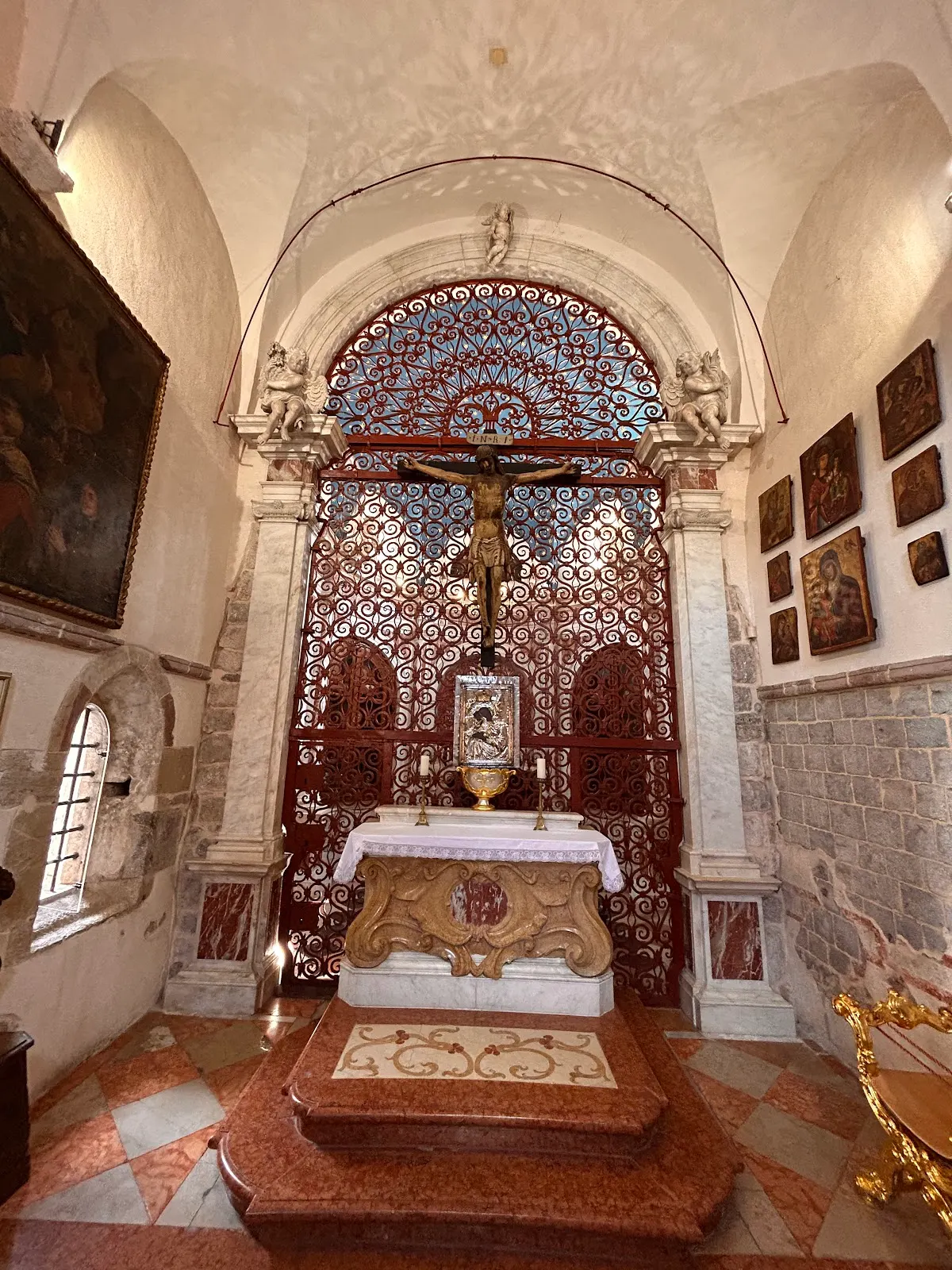 srebrna monstranca